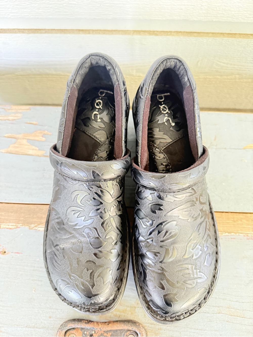 boc Black Floral-Embossed Slip-On Clogs